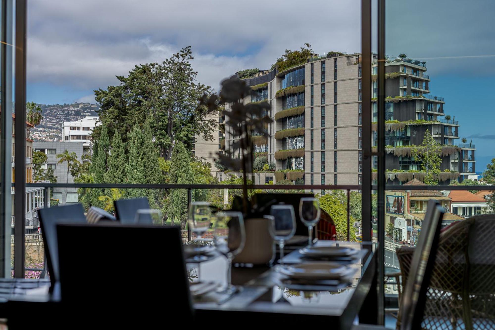 Appartement Vista Savoy By Rmz à Funchal  Extérieur photo