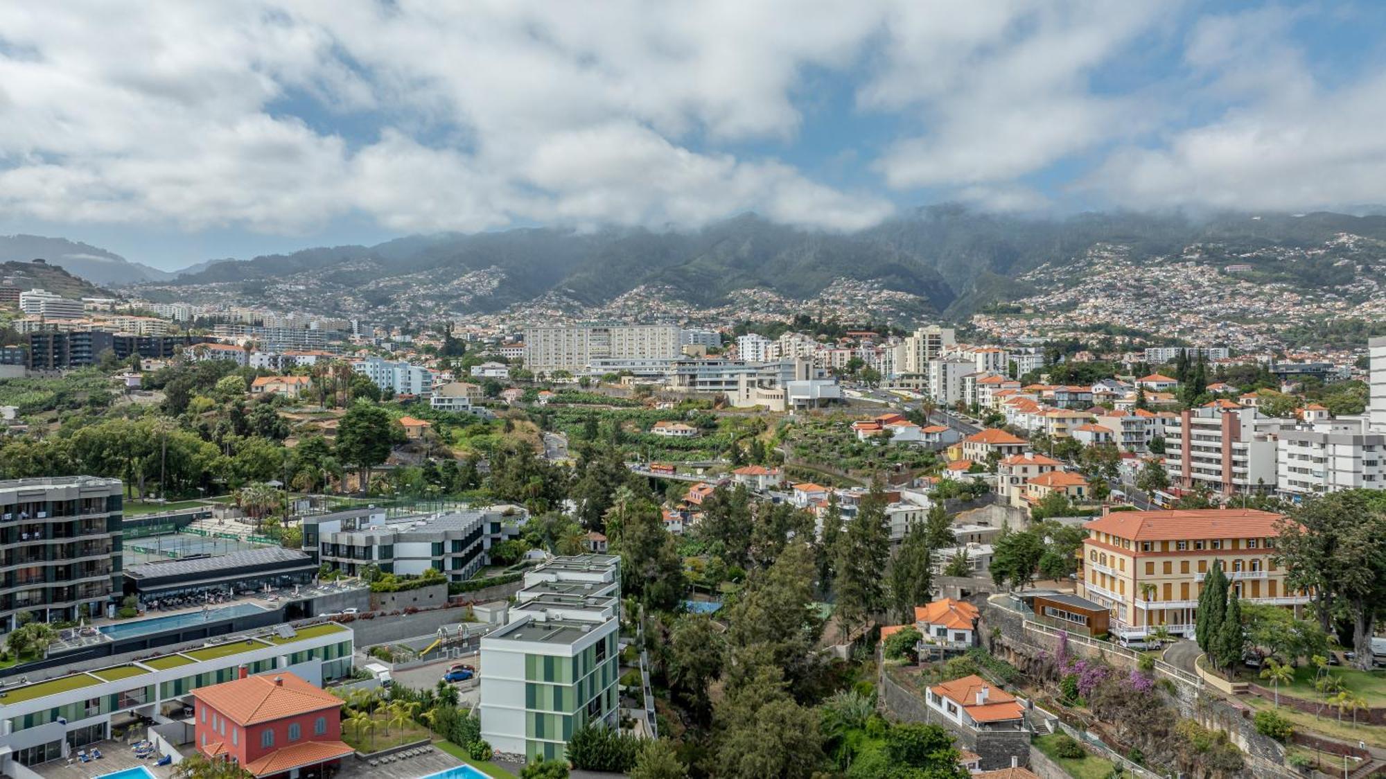 Appartement Vista Savoy By Rmz à Funchal  Extérieur photo